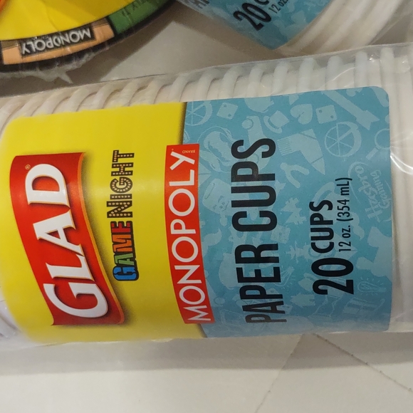 Lot 80 Game night 40 paper plates & 40 party drink cups MONOLOPY Hasbro Fun New - Picture 6 of 8